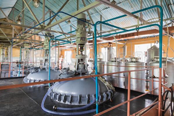 罐體設(shè)備在日用化工專用設(shè)備中的關(guān)鍵作用